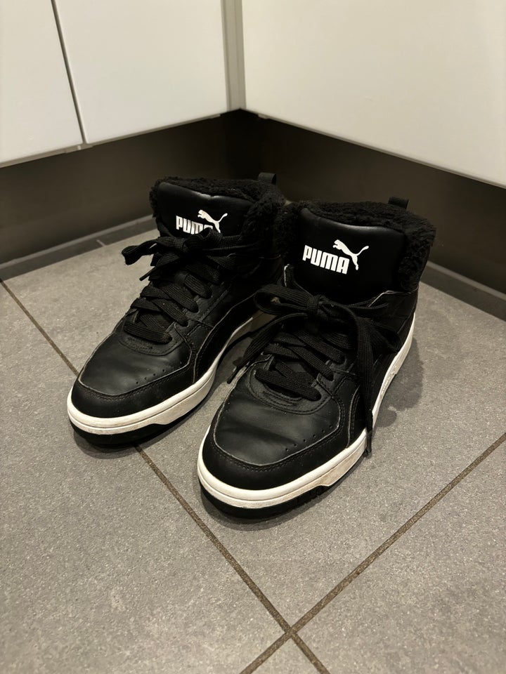 Sneakers, Puma, str. 40