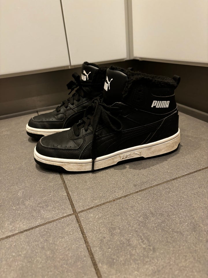 Sneakers, Puma, str. 40