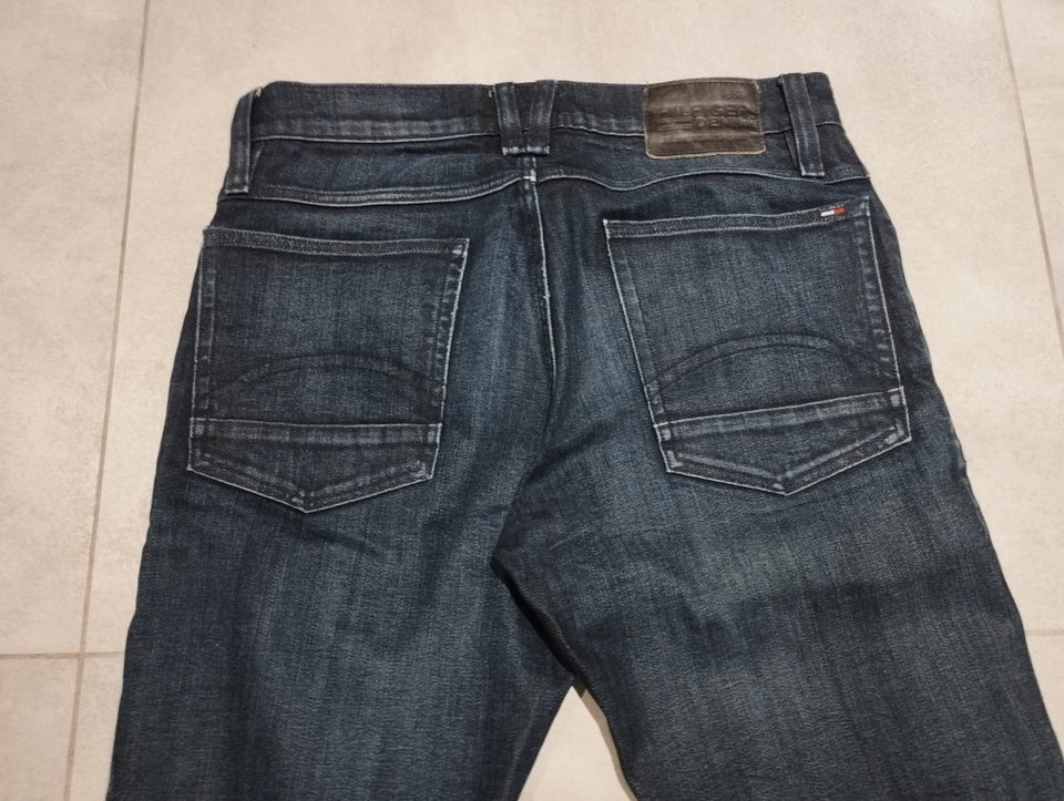 Jeans, Tommy Hilfiger, str. 31