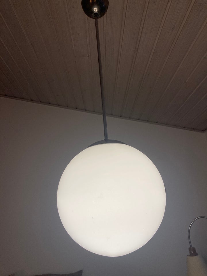 Anden loftslampe, Retro pendel