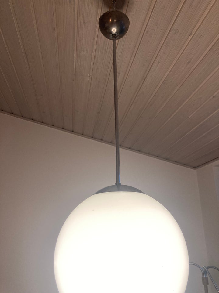 Anden loftslampe, Retro pendel