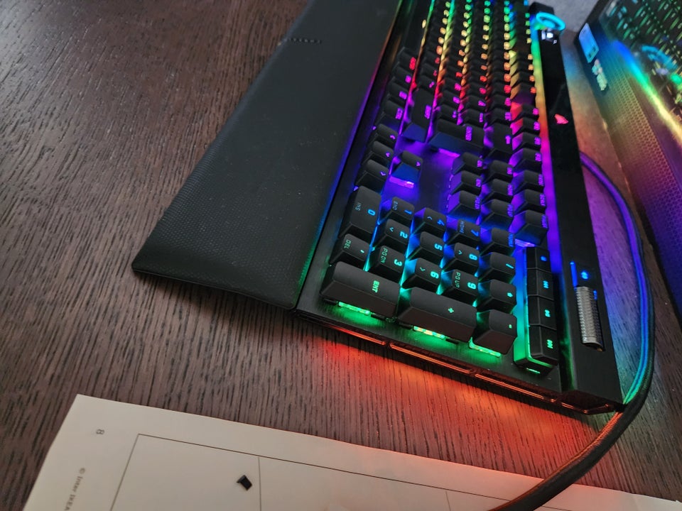 Gaming Corsair K100 RGB - OPX -