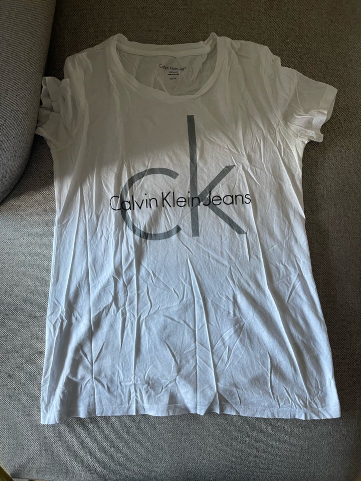 T-shirt, Calvin Klein , str. 34