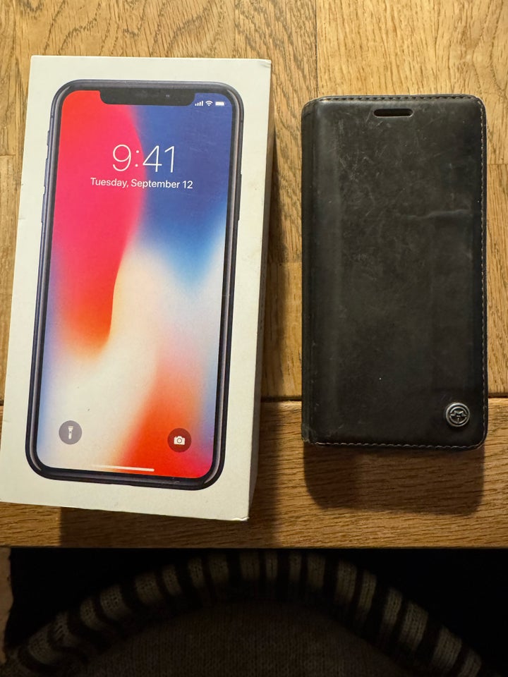 iPhone X, 64 GB, sort