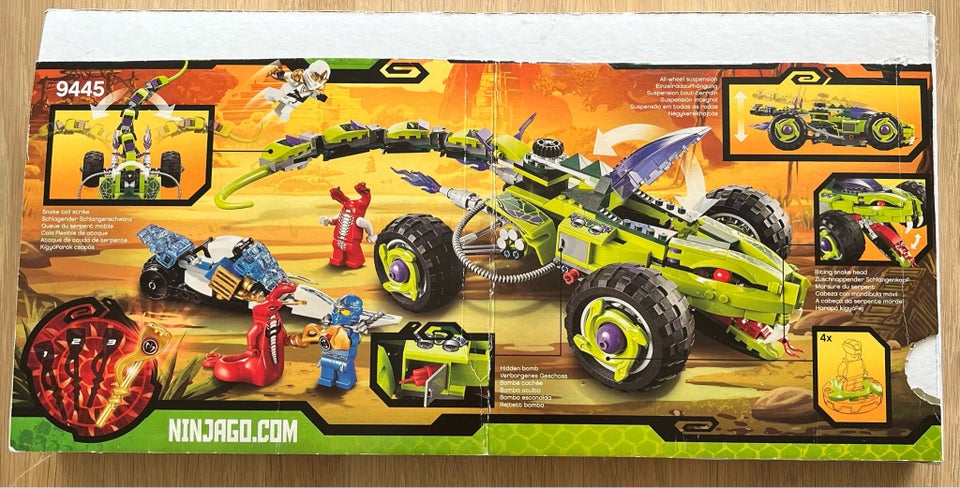 Lego Ninjago, 9445 - Fangpyre Truck