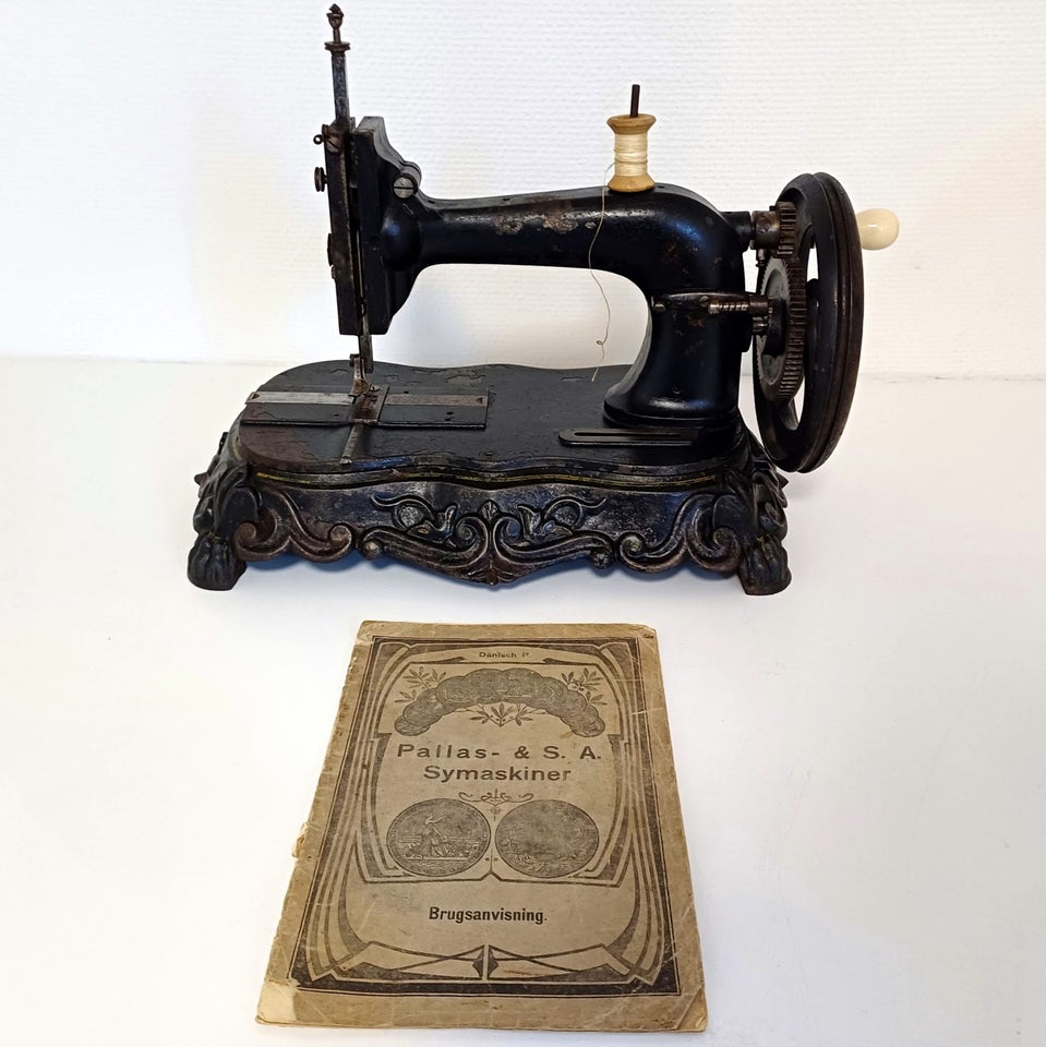 Symaskine støbejern 125 år gl