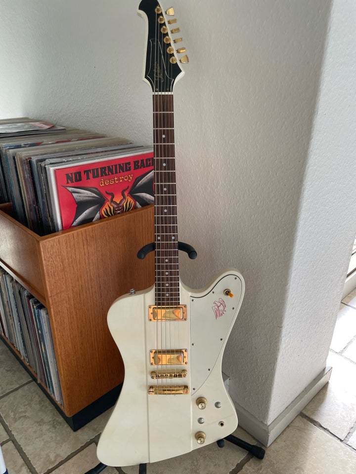 Elguitar Tokai FB53