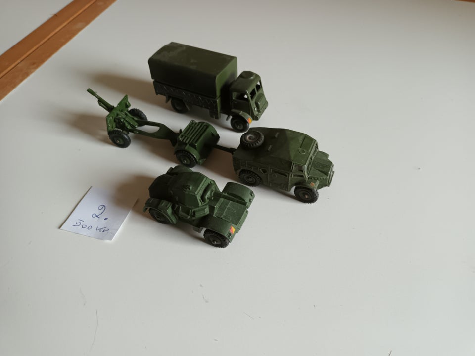 Militær, Dinky Toys