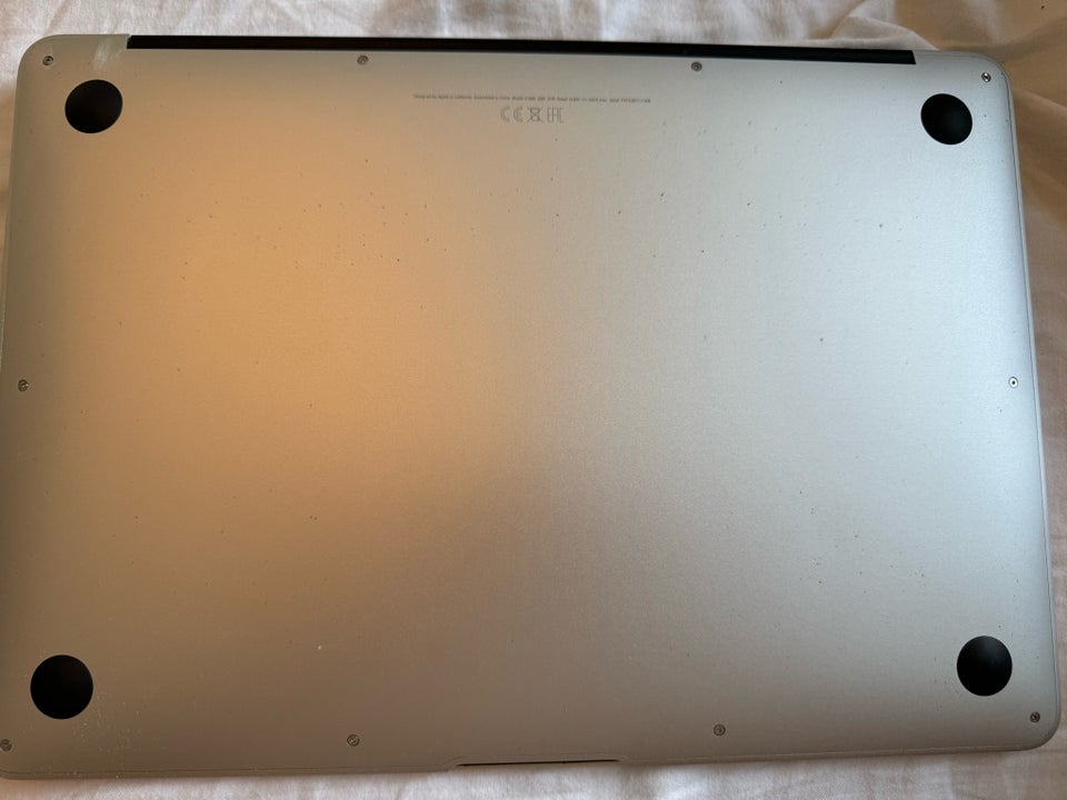 MacBook Air (13-inch 2017)