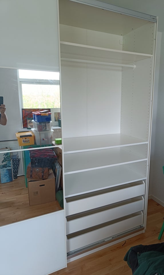 Garderobeskab Ikea b: 200 d: 65 h: