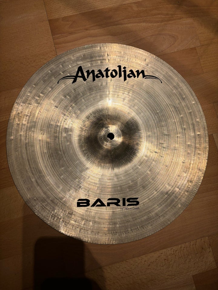 Bækken, Anatolian Baris 16” crash