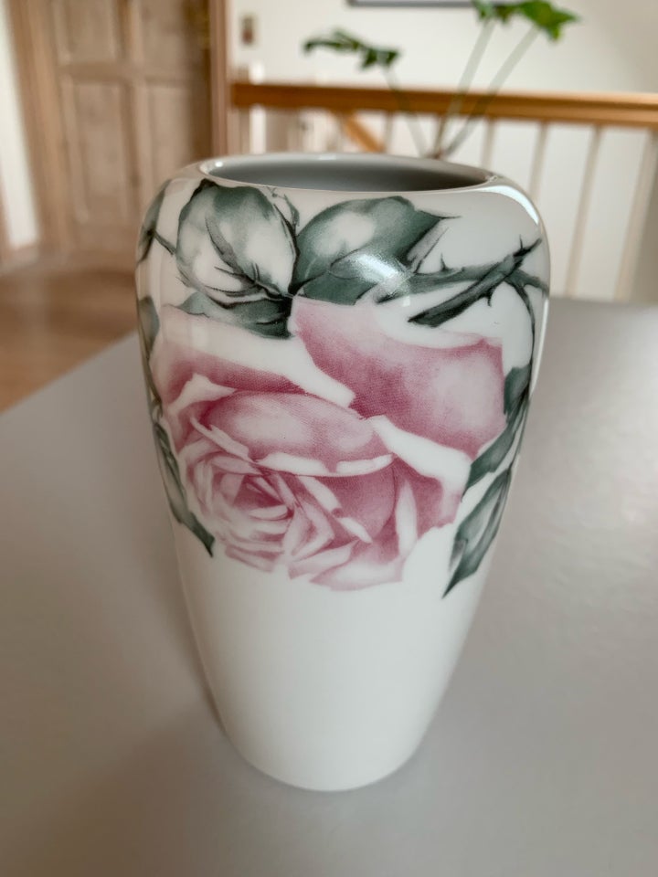 Vase, Vase, Bing og Grøndahl