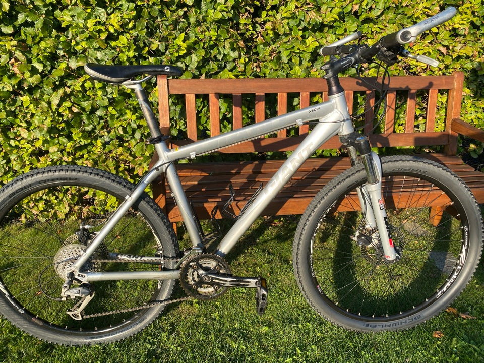 Giant hardtail 18 tommer