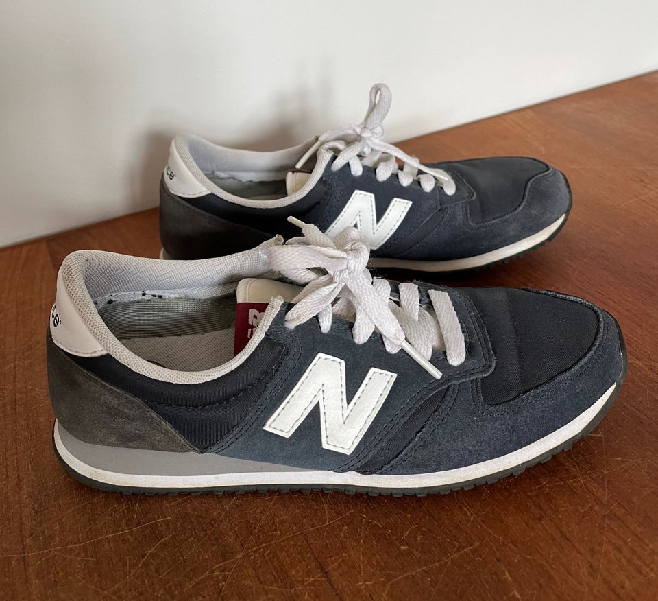 Sneakers str 385 New Balance