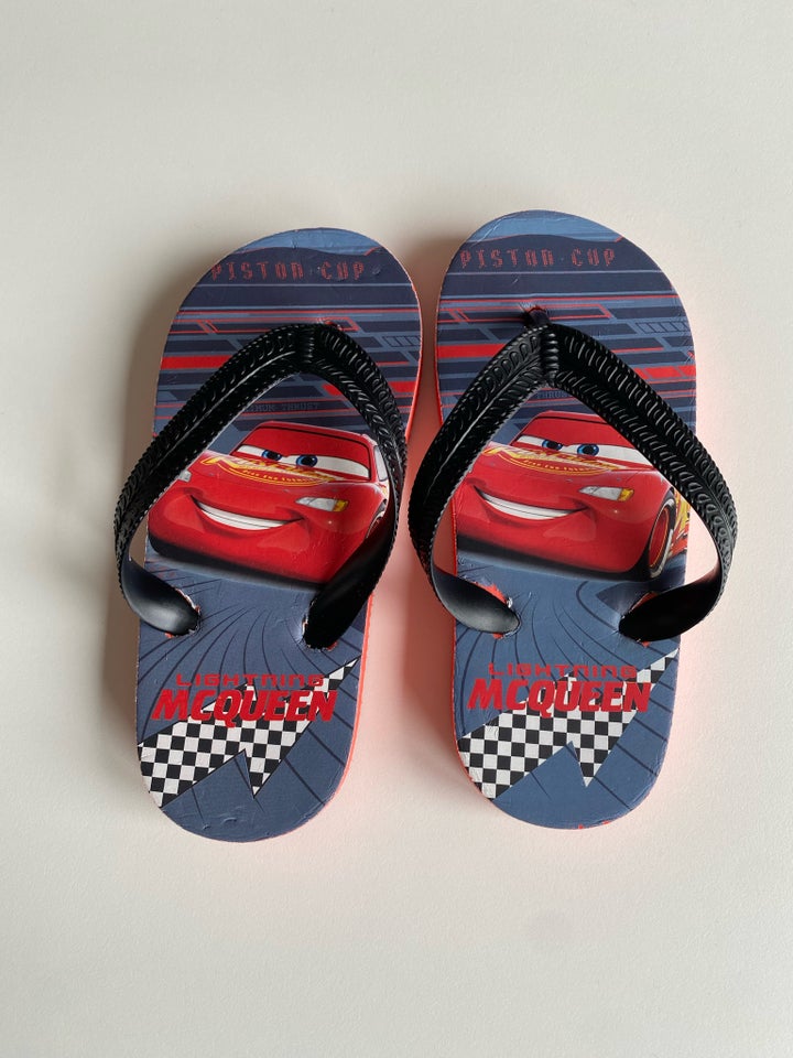 Sandaler, str. 26, Disney Pixar