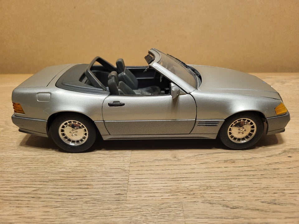 Modelbil, Mercedes Benz 500 si