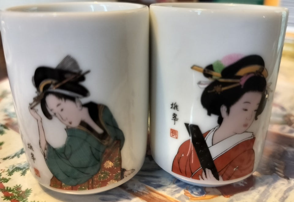 Porcelæn, Sake kop, Porcelæn