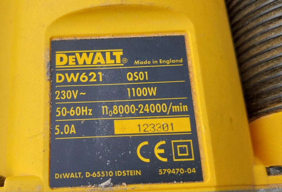 Overfræser, Dewalt