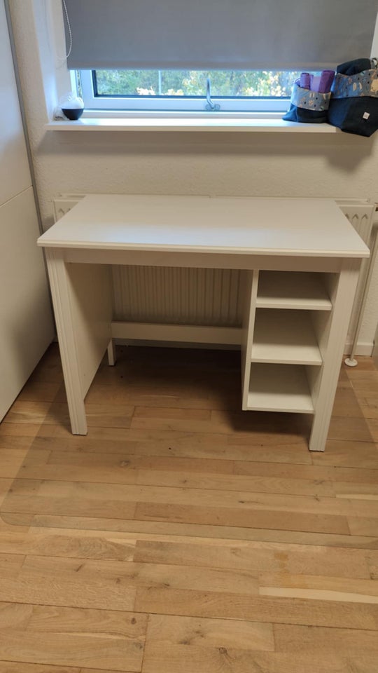 Skrivebord, IKEA , b: 90 d: 52 h: 73