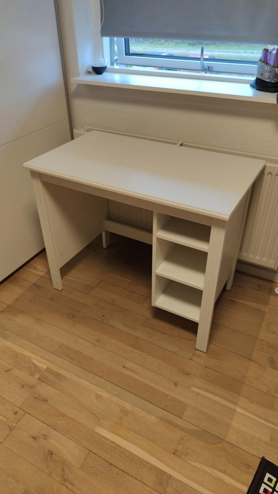 Skrivebord, IKEA , b: 90 d: 52 h: 73