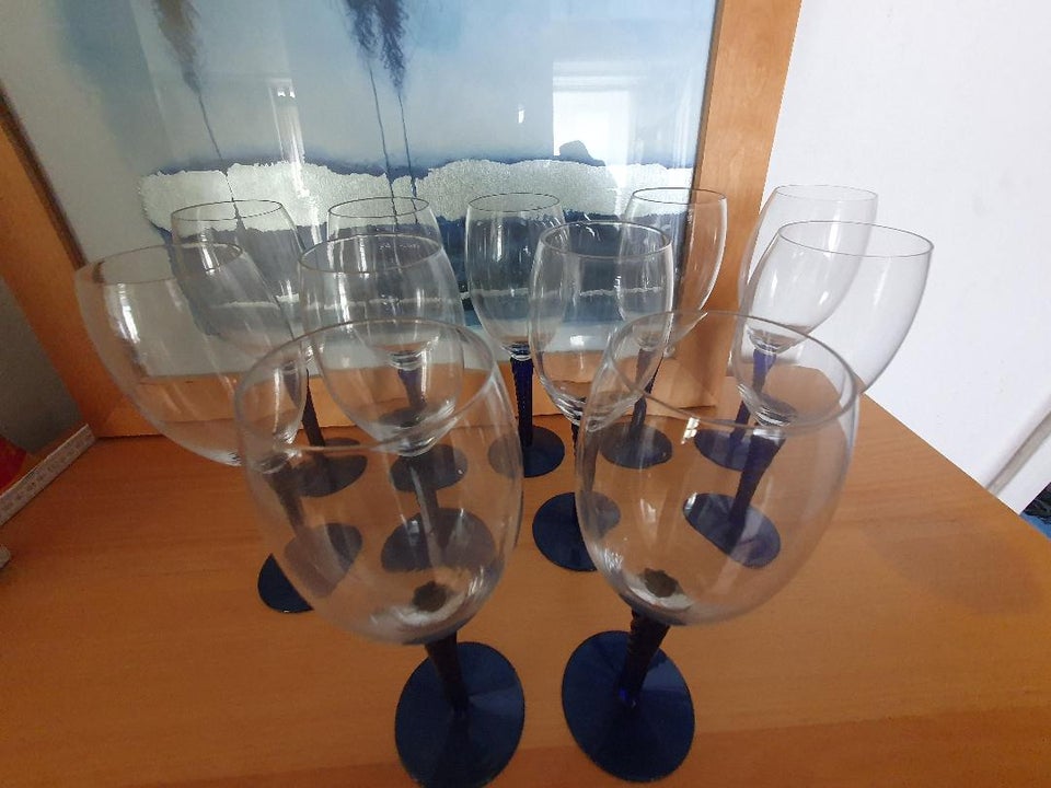 Glas 10 vinglas på blå fod