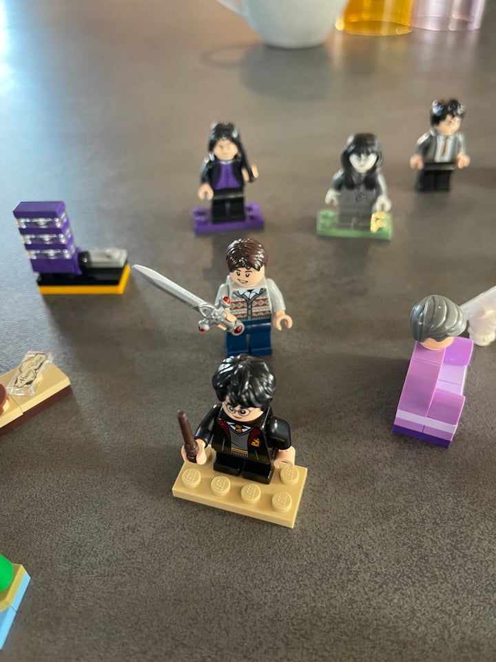 Lego Harry Potter, Små figurer.