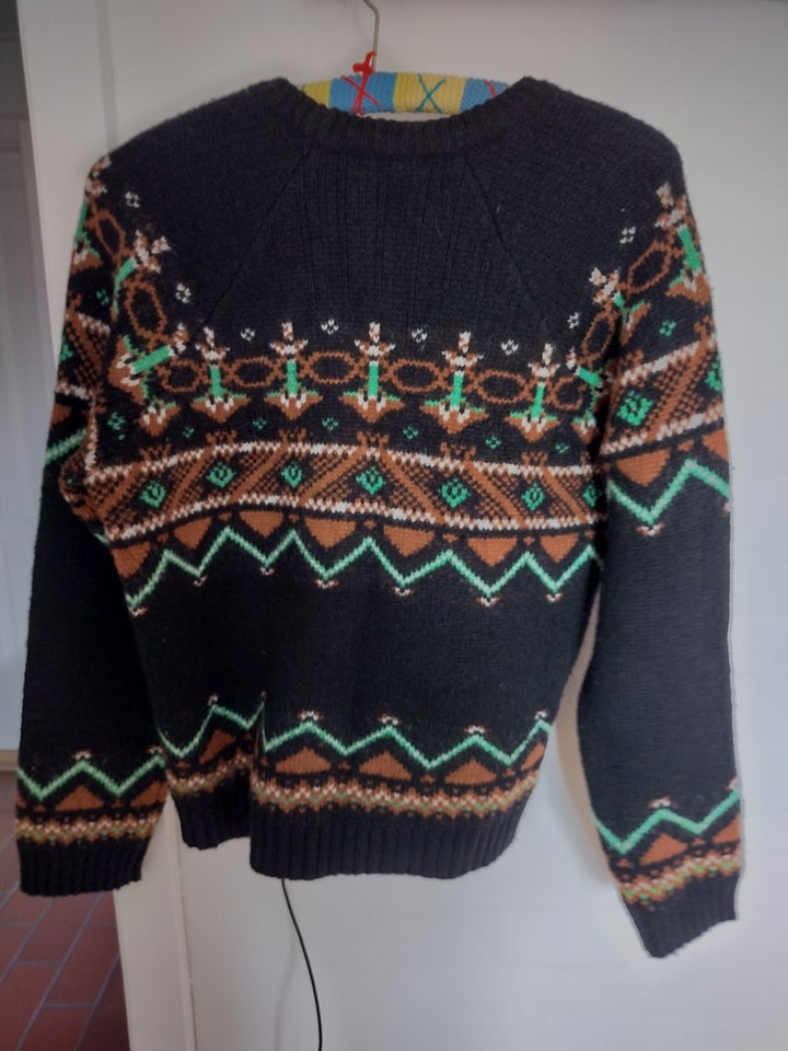 Sweater, Wood Wood, str. 38