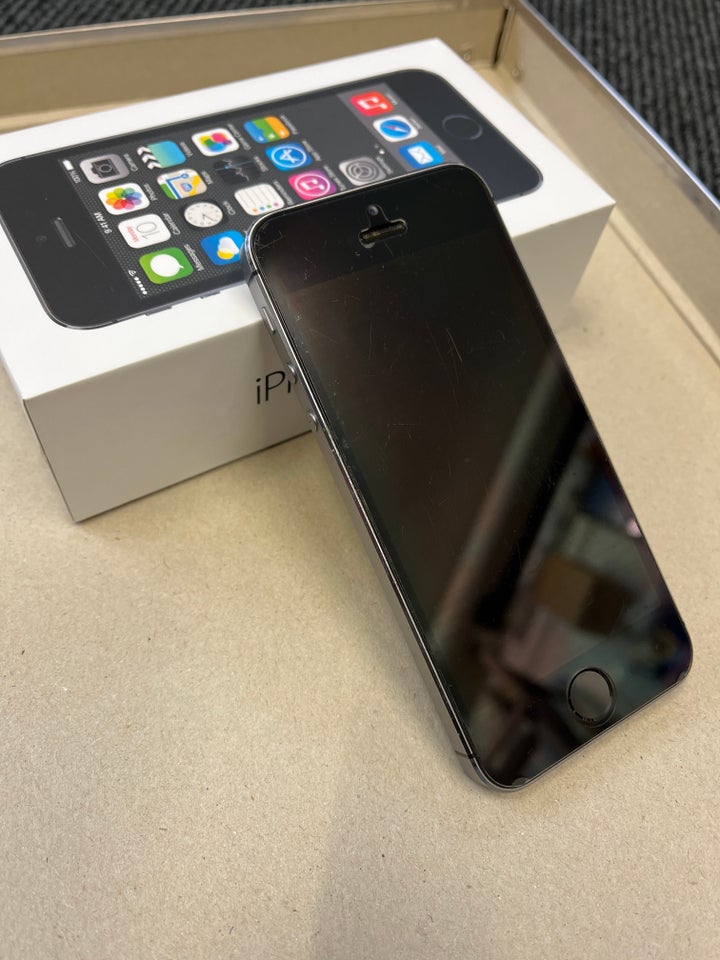 iPhone 5S, 32 GB, sort