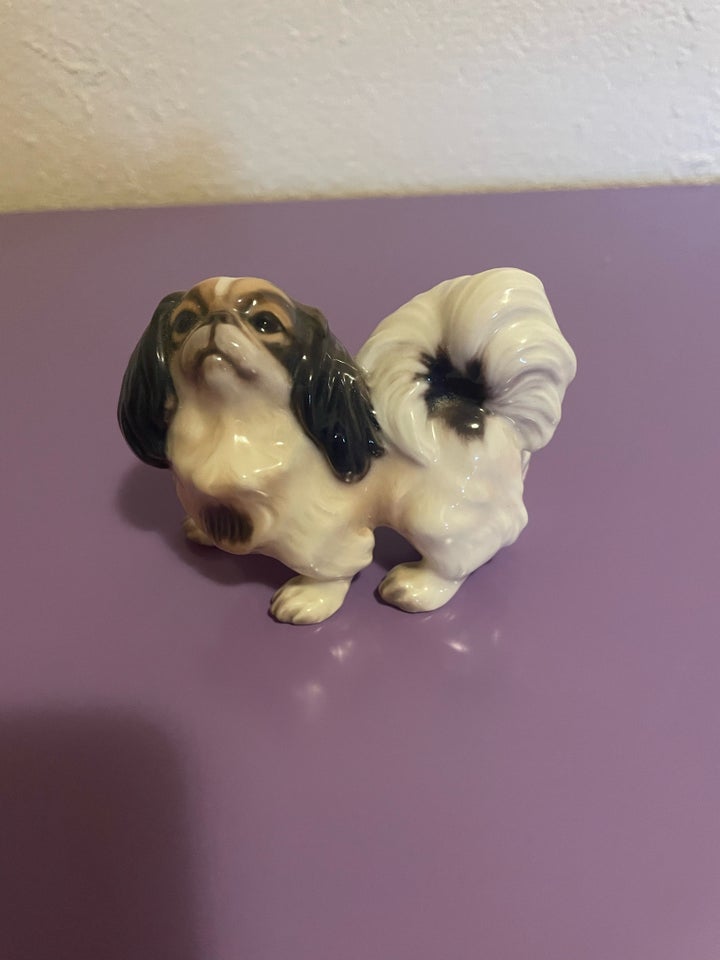 Porcelæns Pekingeserhund ca 9 cm