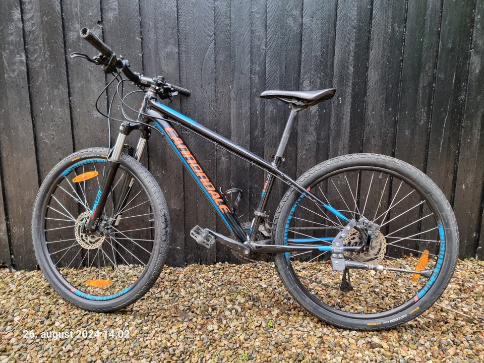 Cannondale Trail5 hardtail