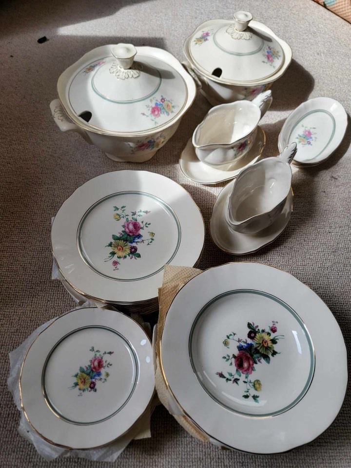 Porcelæn, Tallerkener og skåle,