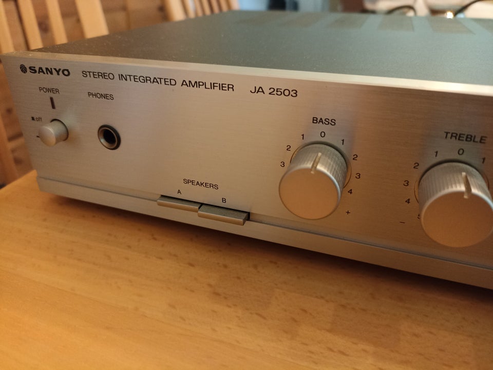 Stereoanlæg , Sanyo, JA 2503 + JT