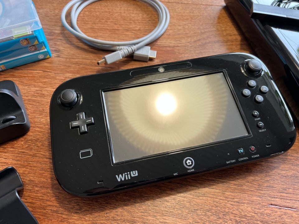 Nintendo Wii U, 32GB, God