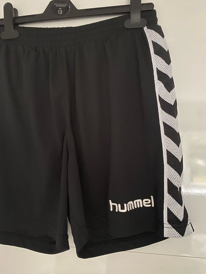 Shorts Hummel str S