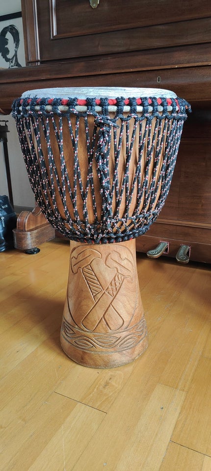 Djembe, POWERFUL of GHANA 15"