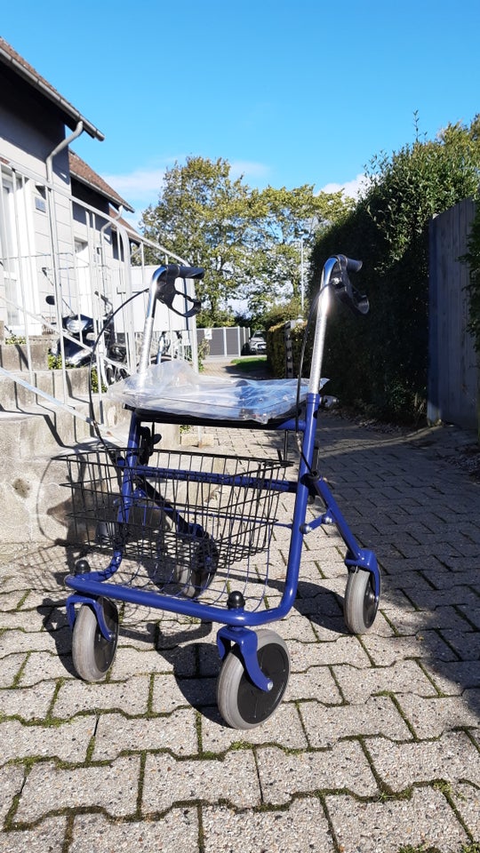 Rollator m. bremser og kurv,