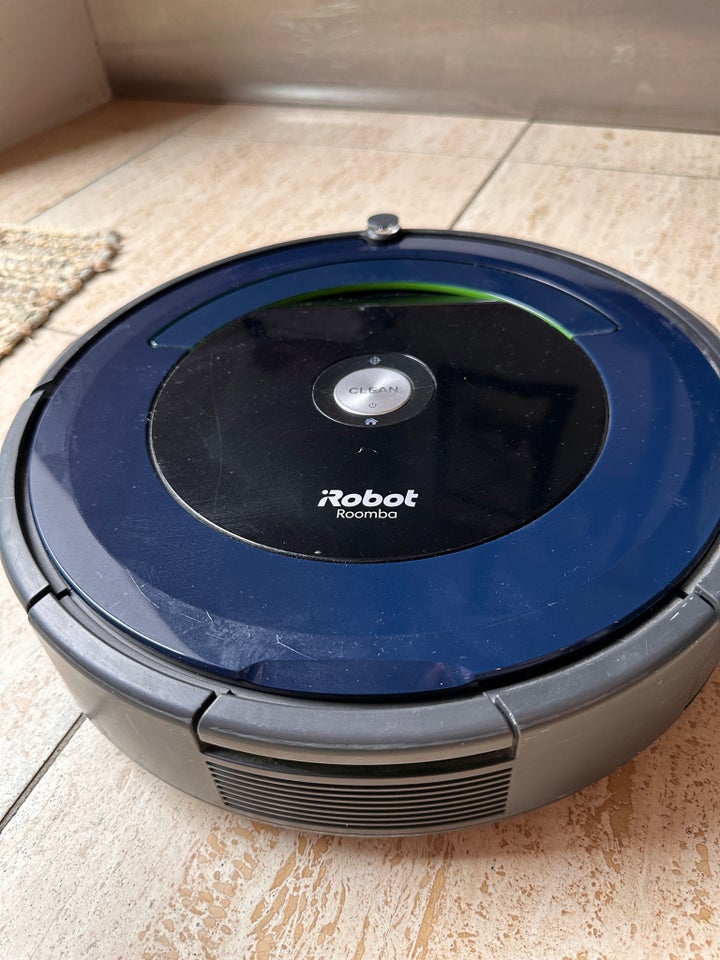 Robotstøvsuger, iRobot Roomba 695