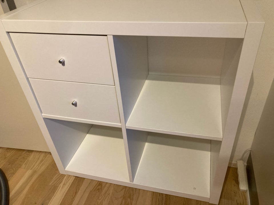 Reol, Kallax Ikea , b: 77 d: 39 h: 77