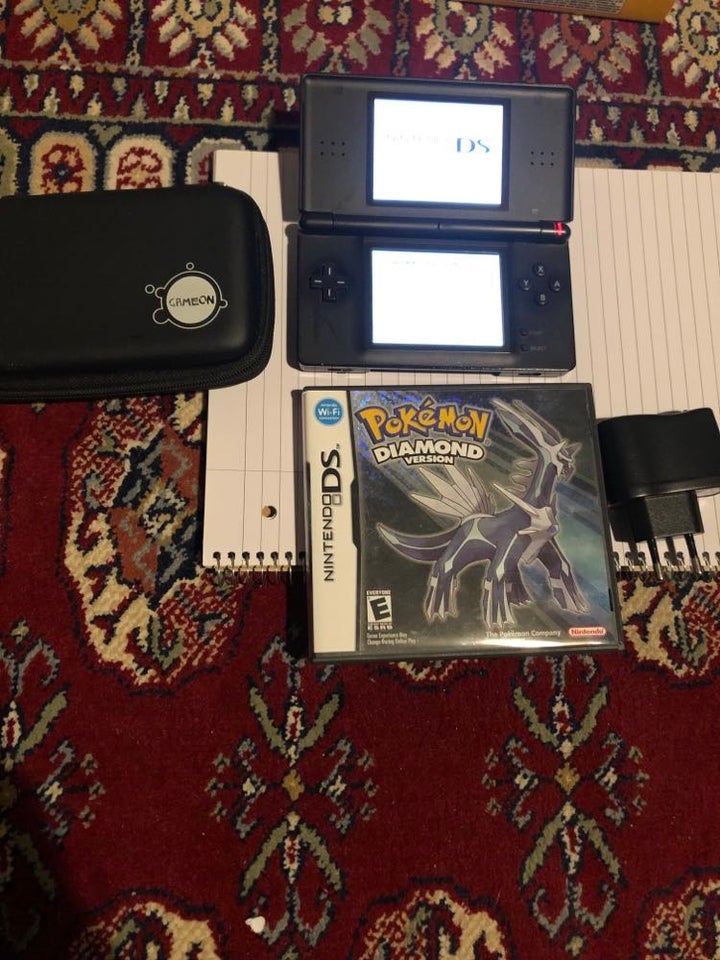 Nintendo DS Lite, + Pokemon