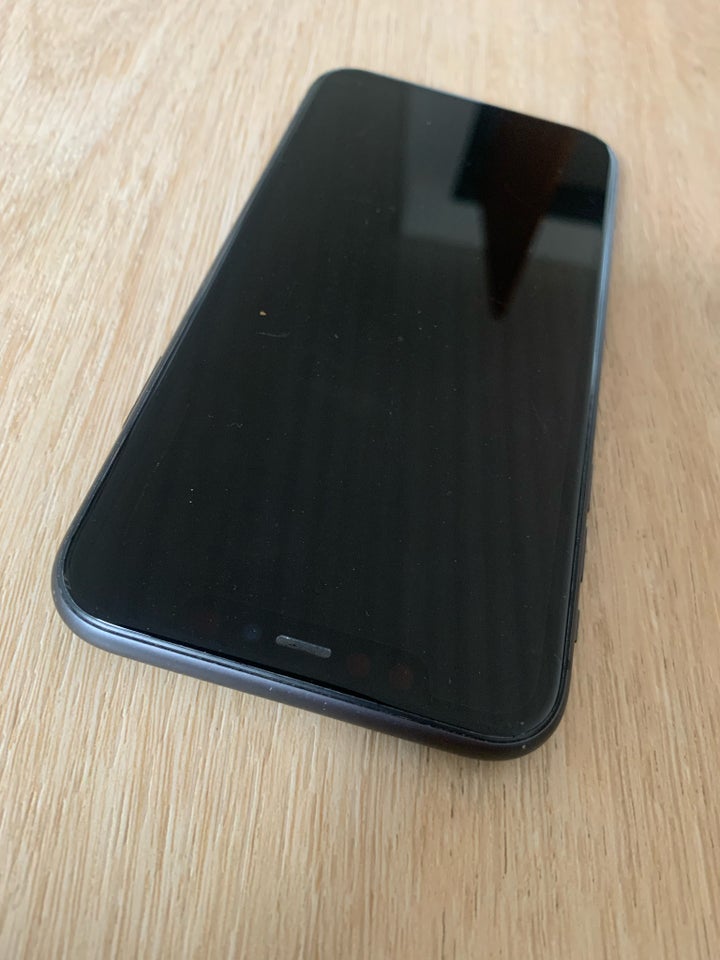 iPhone 11, 64 GB, sort