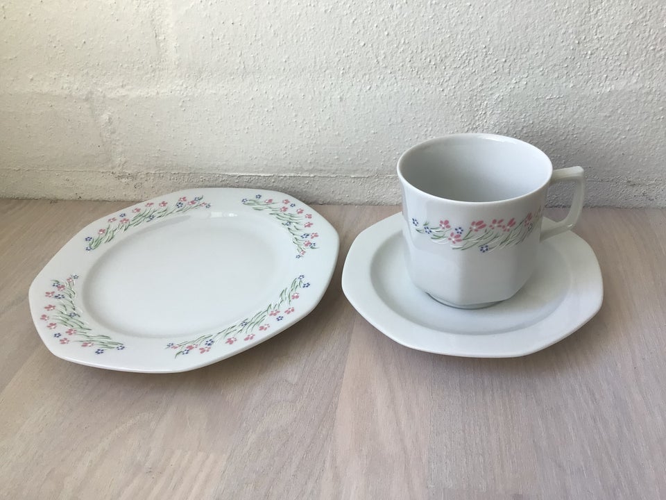 Porcelæn, Kaffekop og underkop med