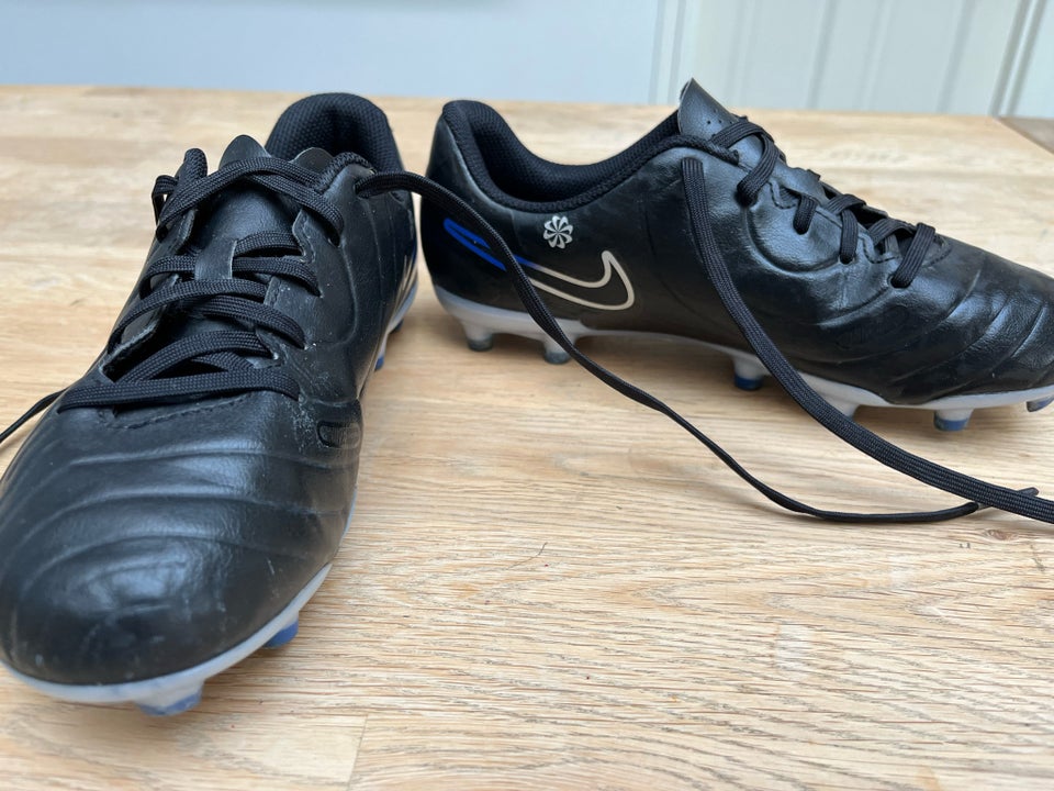 Fodboldstøvler, Nike , Nike Tiempo