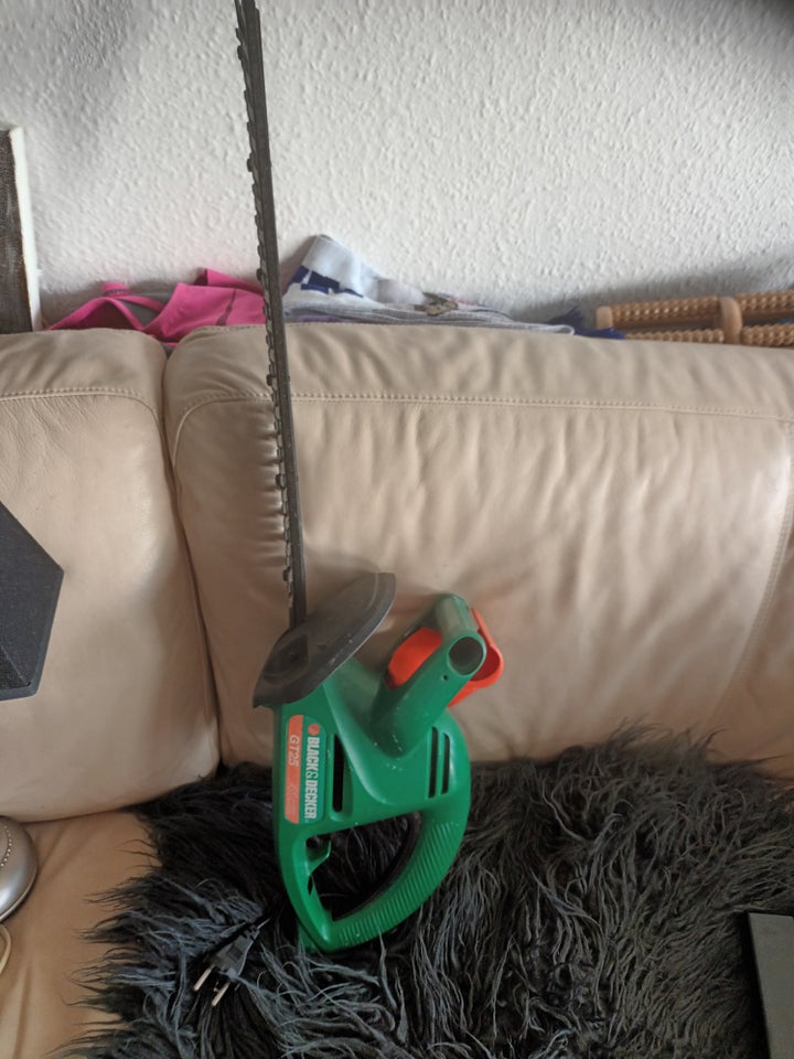 Hækklipper BLACK  DECKER