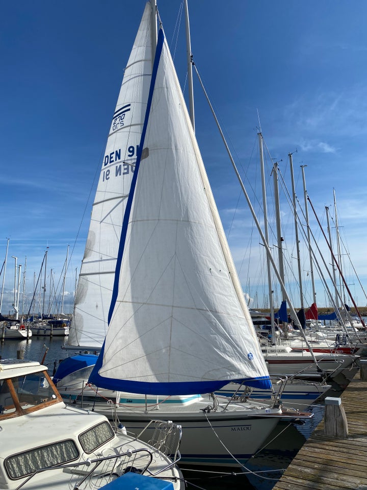 LM Mermaid 270