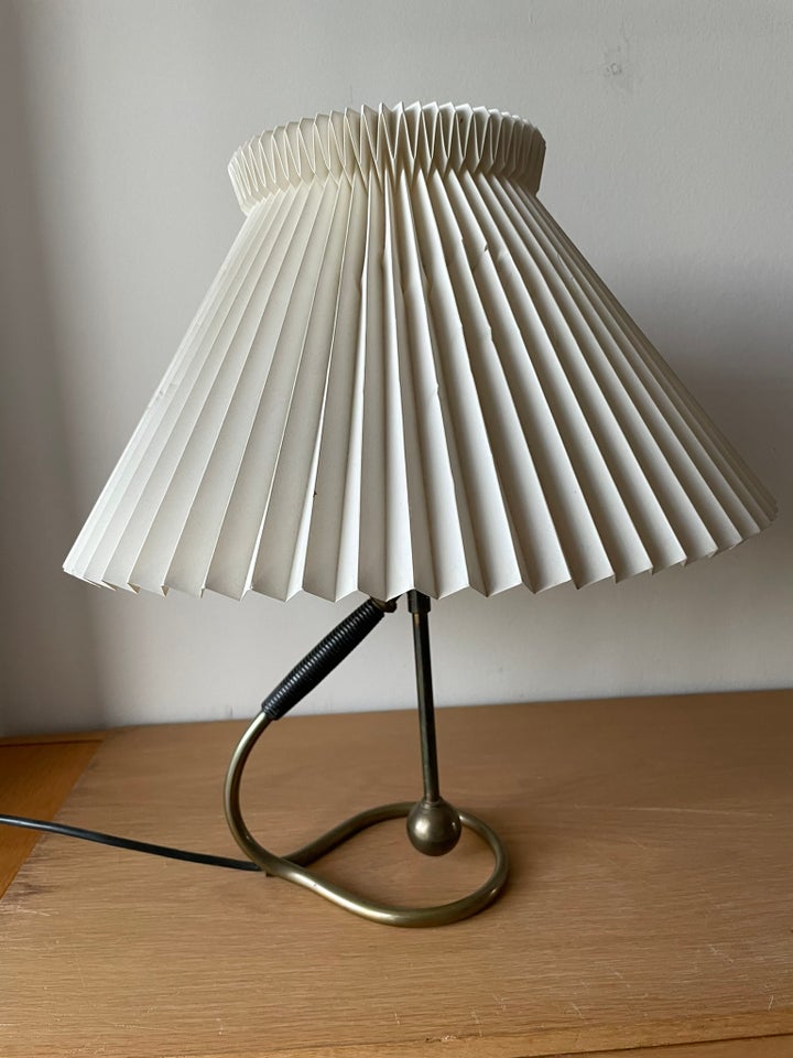 Kaare Klint, 360, bordlampe