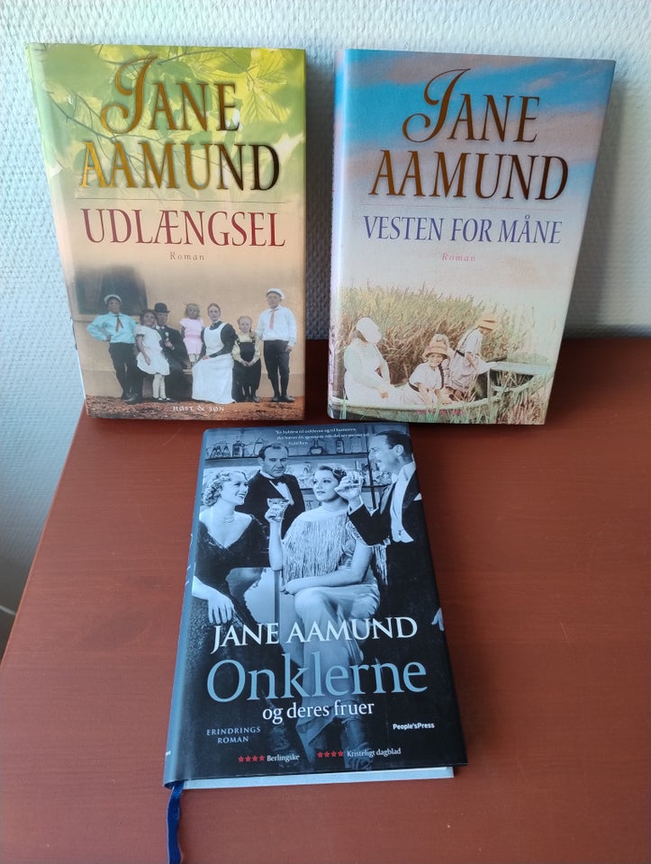 Forskellige Jane Aamund genre: