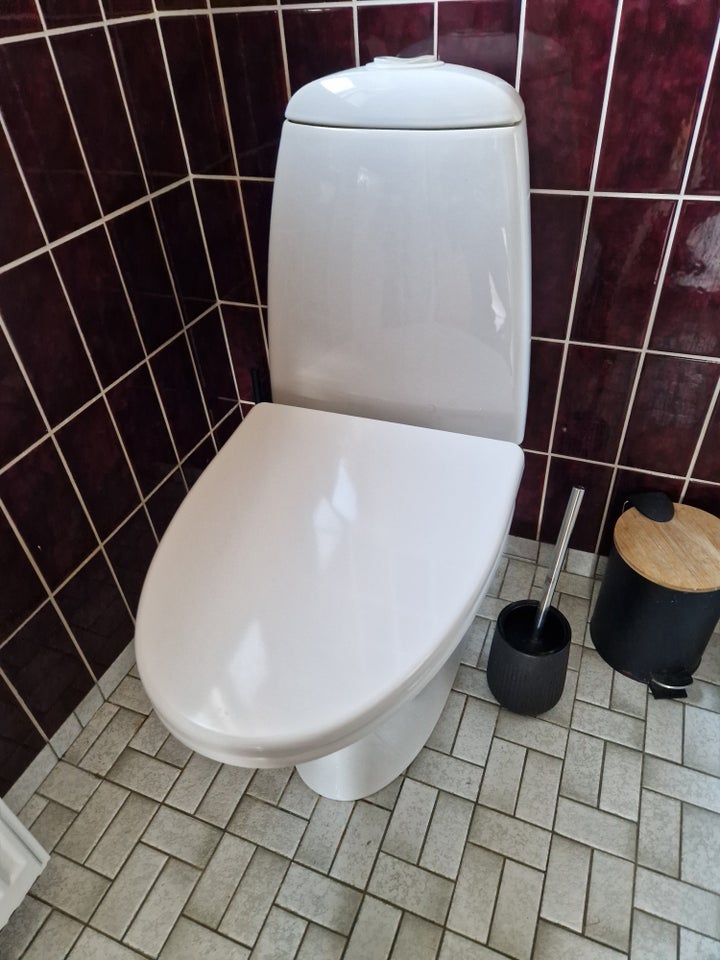 Toilet, IFö