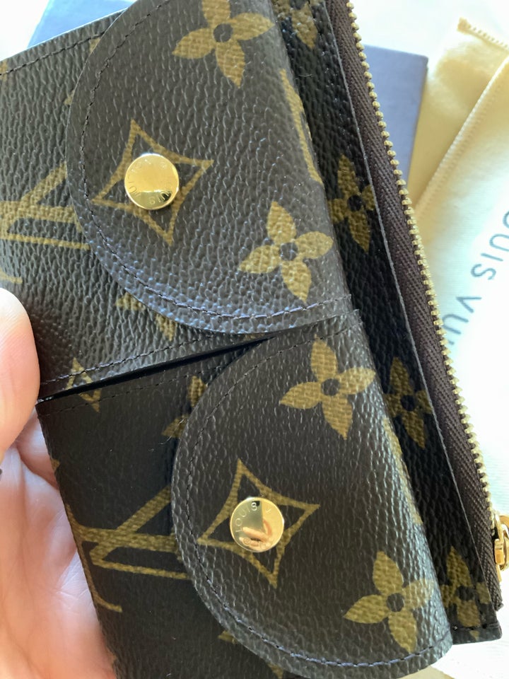 Pung, Louis Vuitton