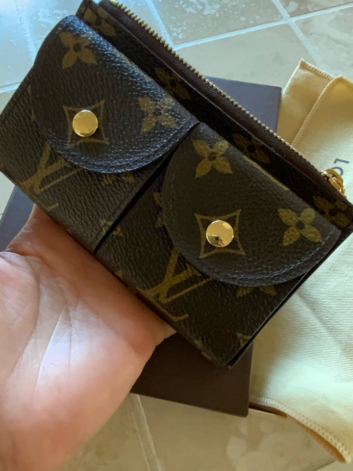 Pung, Louis Vuitton