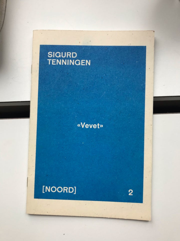 Vevet, Sigurd Tenningen , genre: